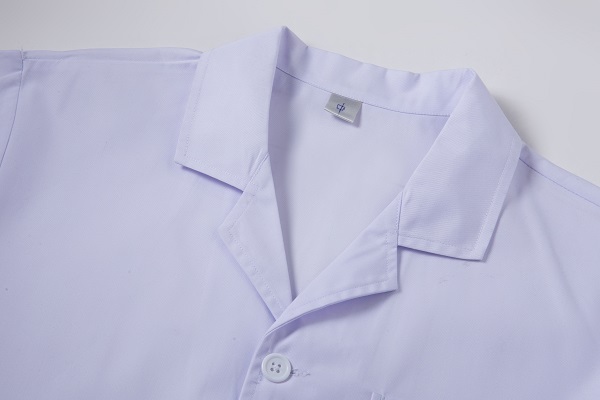 醫用白大褂領子細節